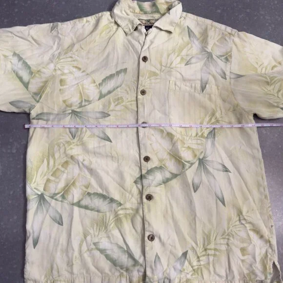 Tommy Bahama 100% Silk Short Sleeve Camp Shirt – Size Small - Picture 15 of 16